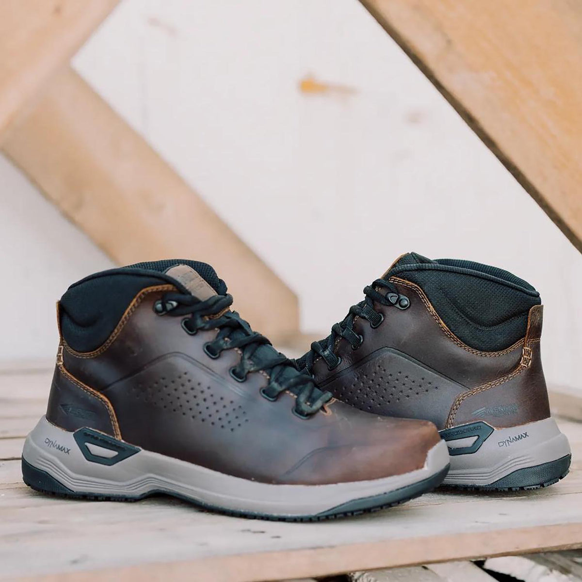 Avenger Men's Foreman Max Mid EH Series Boots