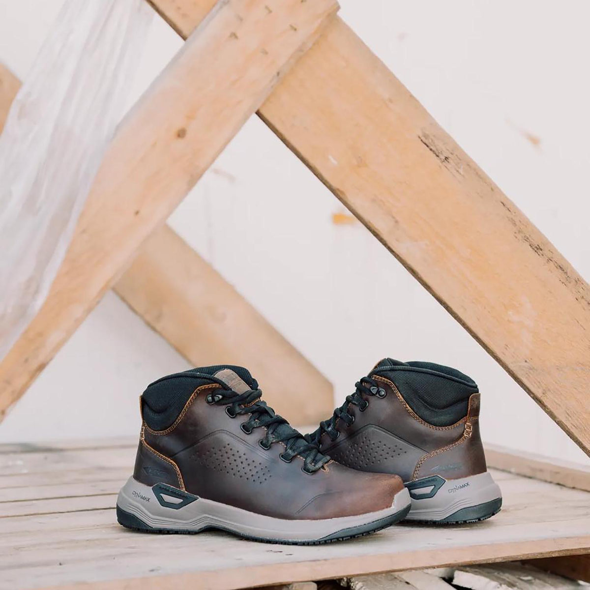 Avenger Men's Foreman Max Mid EH Series Boots
